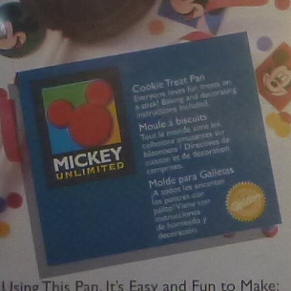 New Disney Mickey Unlimited Cookie Treat Pan - Picture 2 of 7